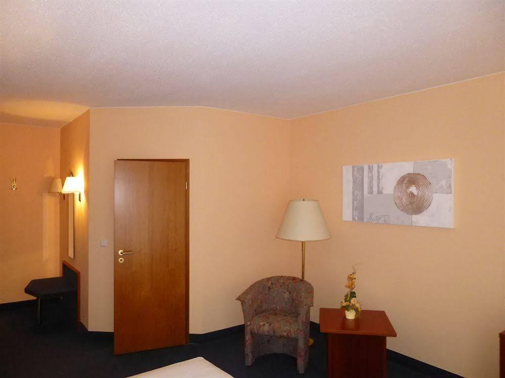 Altstadthotel An Der Werra Meiningen Extérieur photo